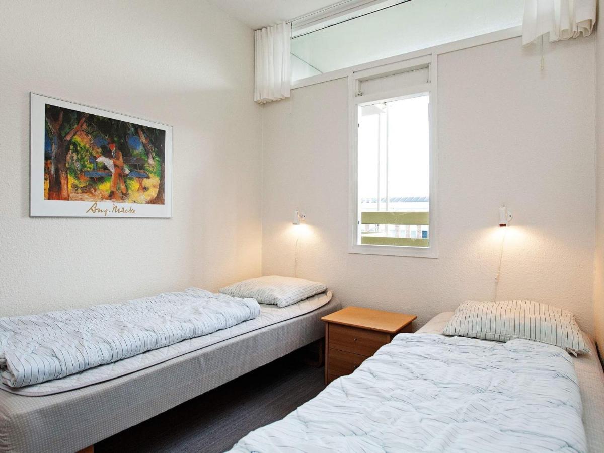 4 Person Holiday Home On A Holiday Park In Fanø Exteriör bild
